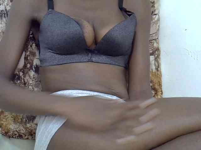 Ebonyslim webcam
