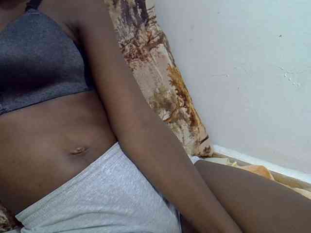 Ebonyslim webcam