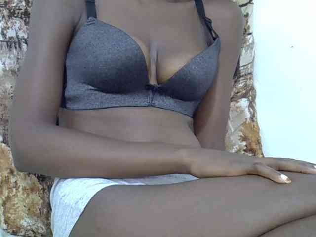 Ebonyslim webcam