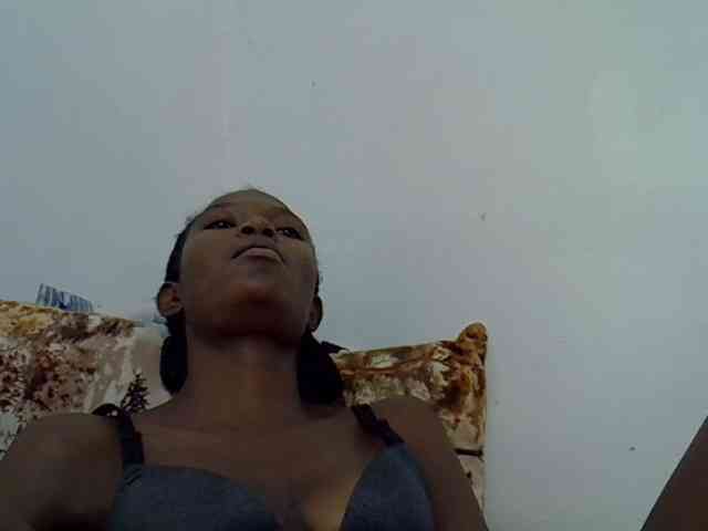 Ebonyslim webcam