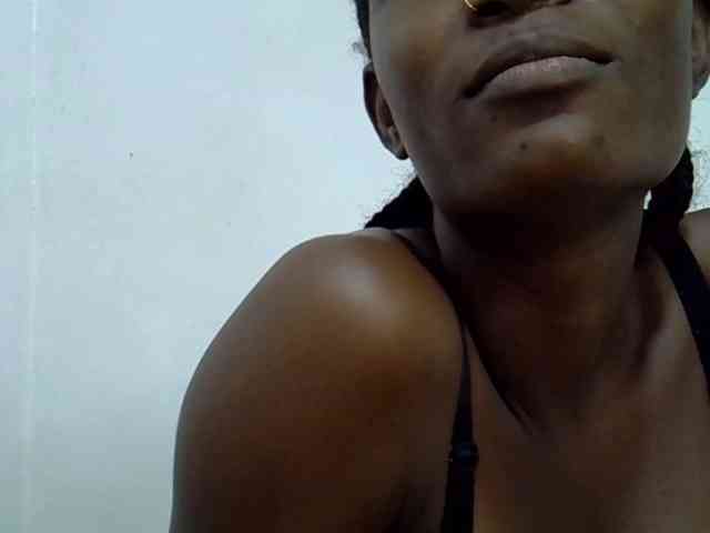 Ebonyslim webcam