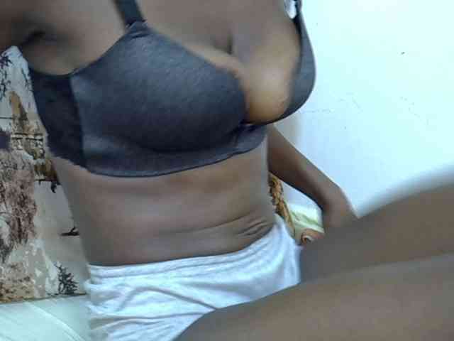 Ebonyslim webcam