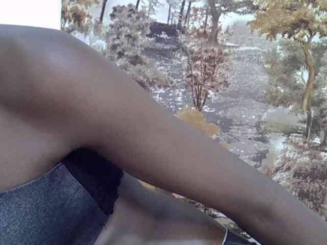 Ebonyslim webcam