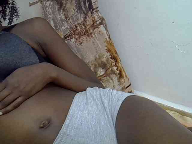Ebonyslim webcam