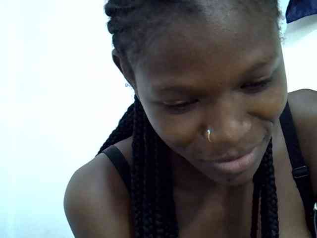 Ebonyslim webcam