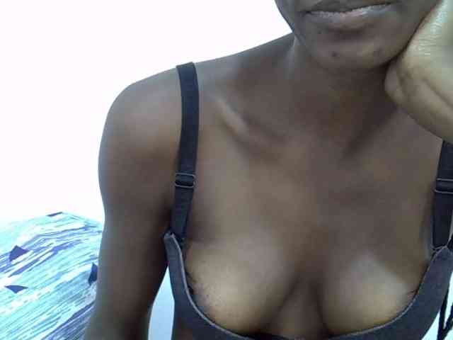 Ebonyslim webcam