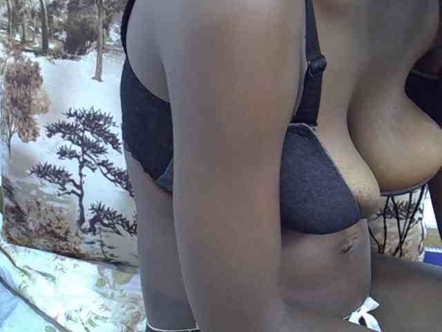 Ebonyslim webcam