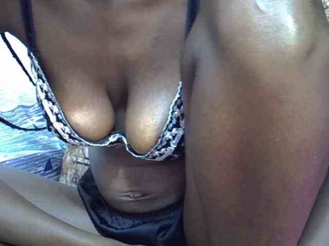 Ebonyslim webcam