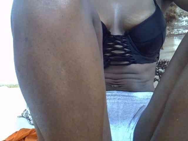 Ebonyslim webcam