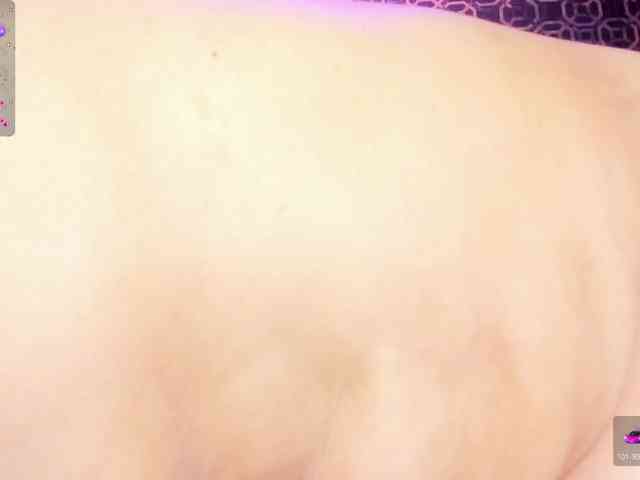 SkylerMoon webcam