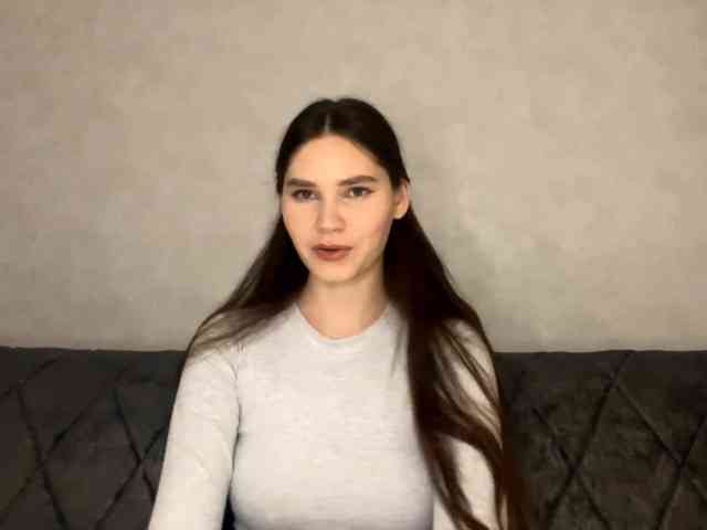 ElinOroz webcam