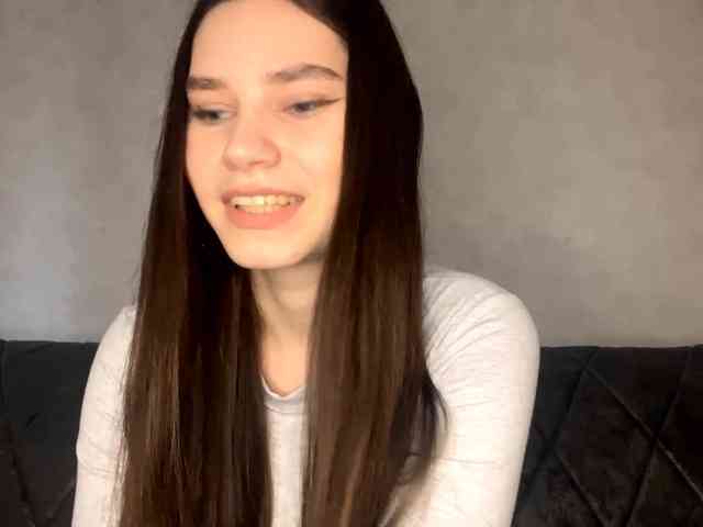 ElinOroz webcam