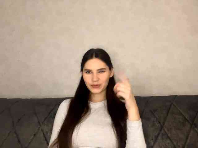 ElinOroz webcam