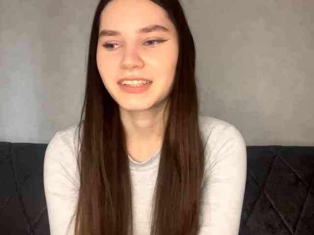 ElinOroz webcam