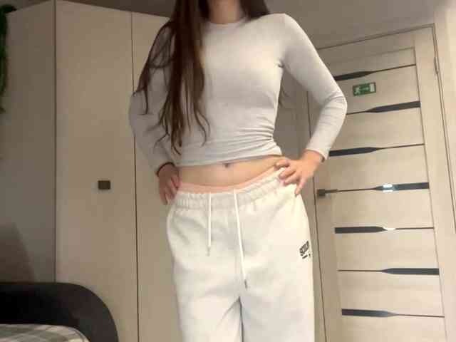 ElinOroz webcam