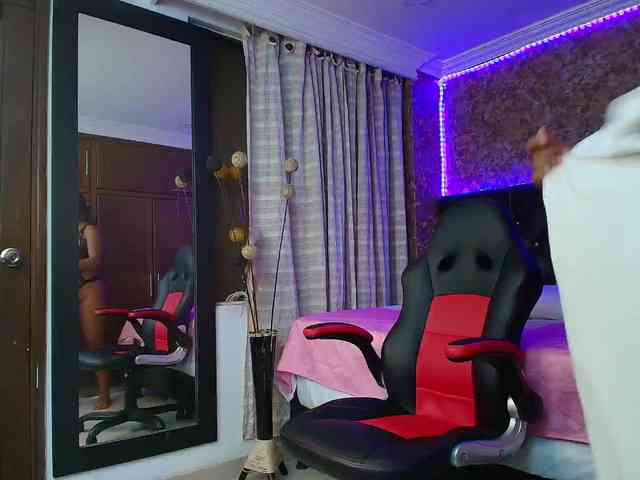 Black-Barbie webcam