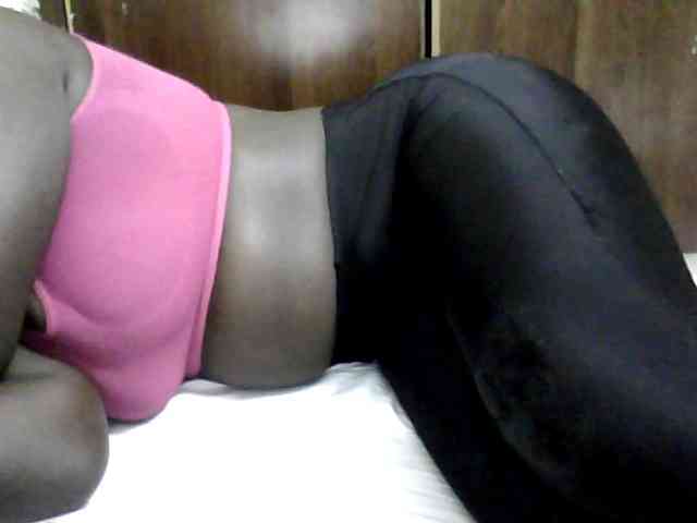 Sexycharlet43 webcam