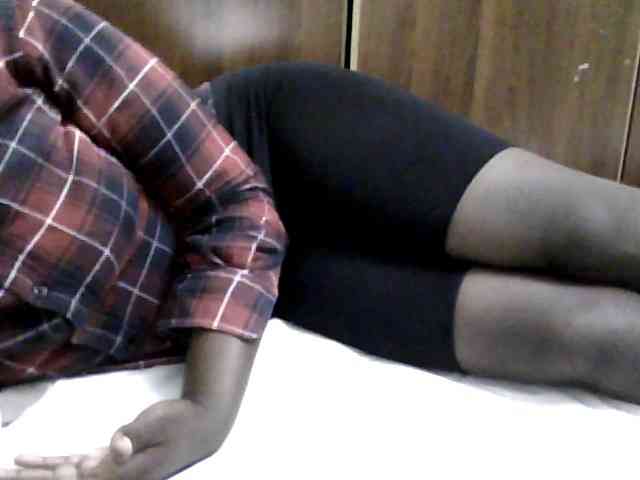 Sexycharlet43 webcam