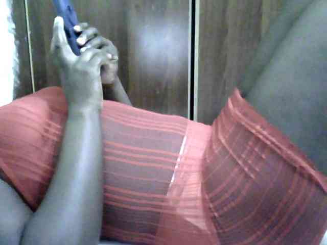 Sexycharlet43 webcam