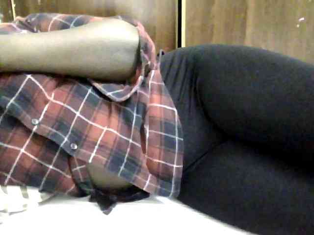 Sexycharlet43 webcam