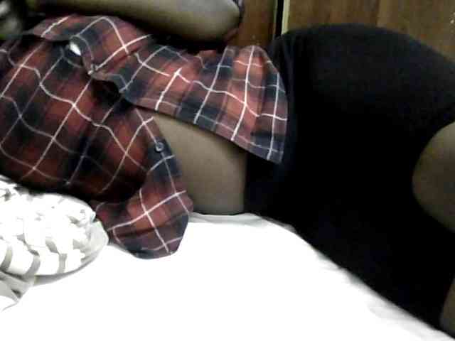 Sexycharlet43 webcam