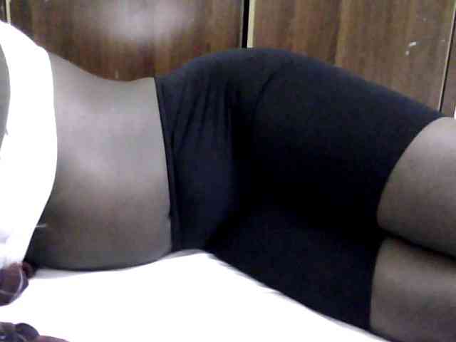 Sexycharlet43 webcam