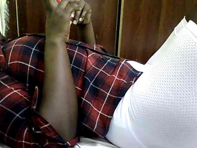 Sexycharlet43 webcam