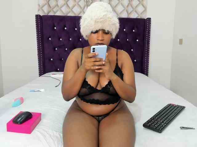 Busty-Bree webcam