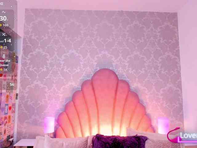 AdaraMills webcam