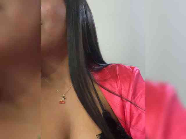 AdaraMills webcam