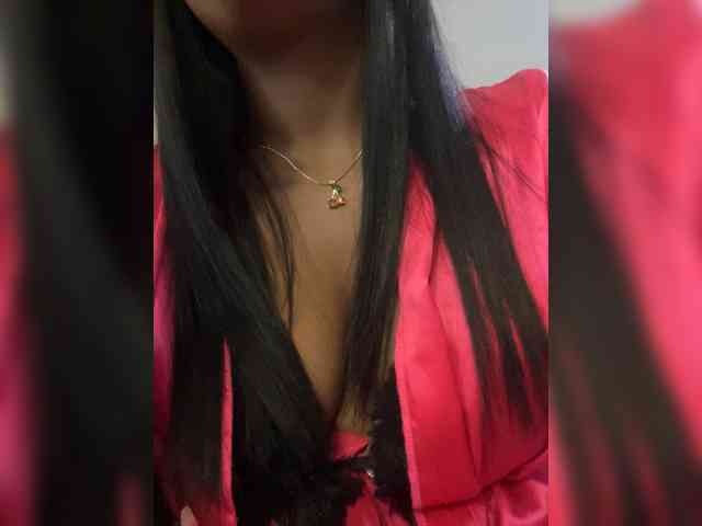 AdaraMills webcam