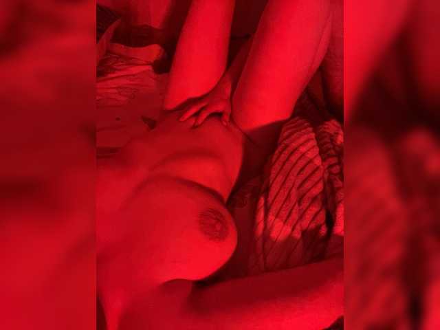 Entra en el chat con el modelo Tenderneses Tenderneses