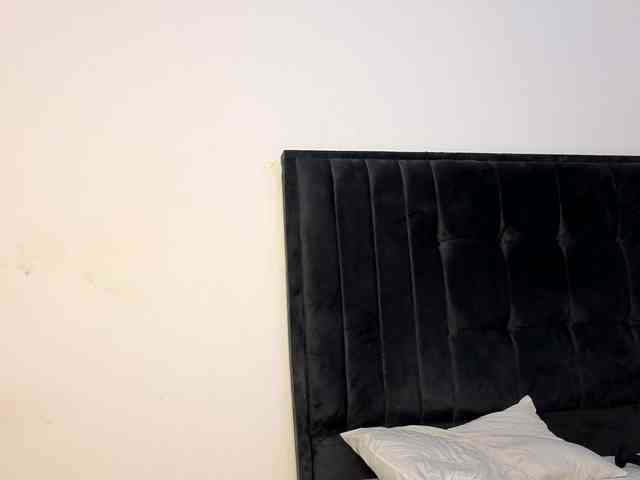 Ebony-Doll webcam