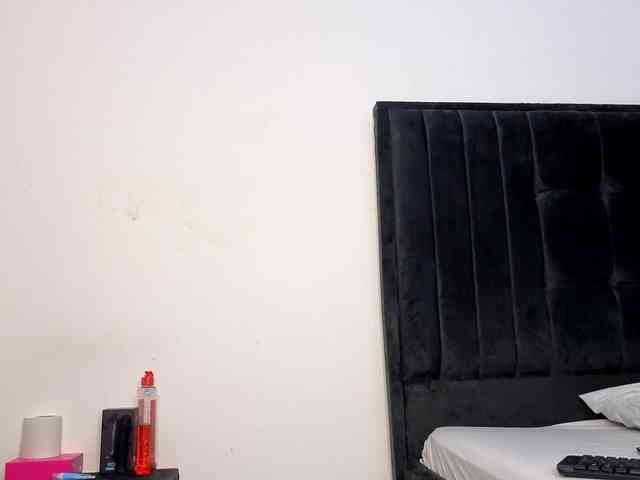 Ebony-Doll webcam