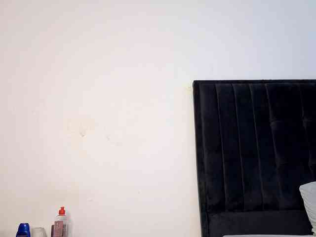 Ebony-Doll webcam