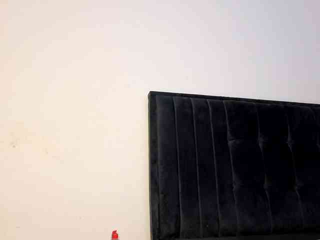 Ebony-Doll webcam