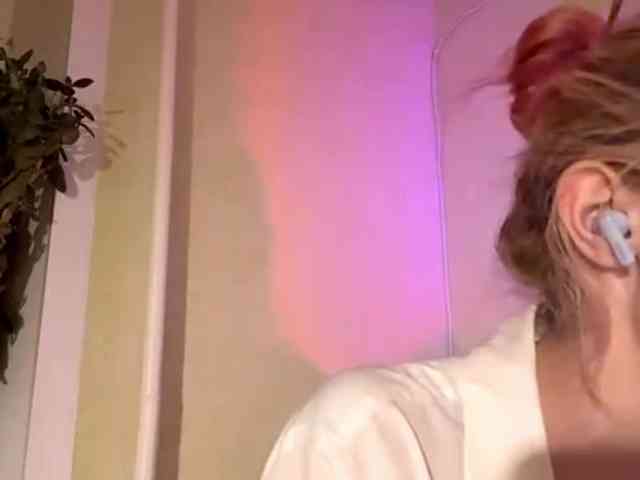 CarenPoellnitz webcam