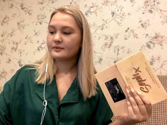 AnalisaDimick webcam