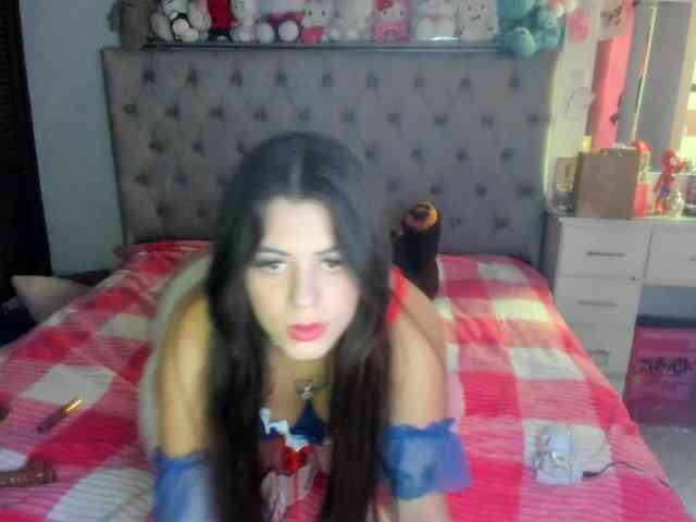XxMiababby1xX webcam