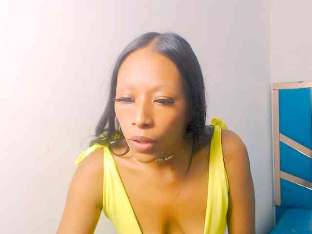 bitch-naughty webcam
