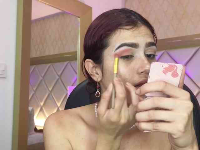 AlissMoon webcam
