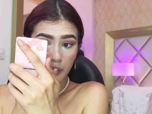 AlissMoon webcam