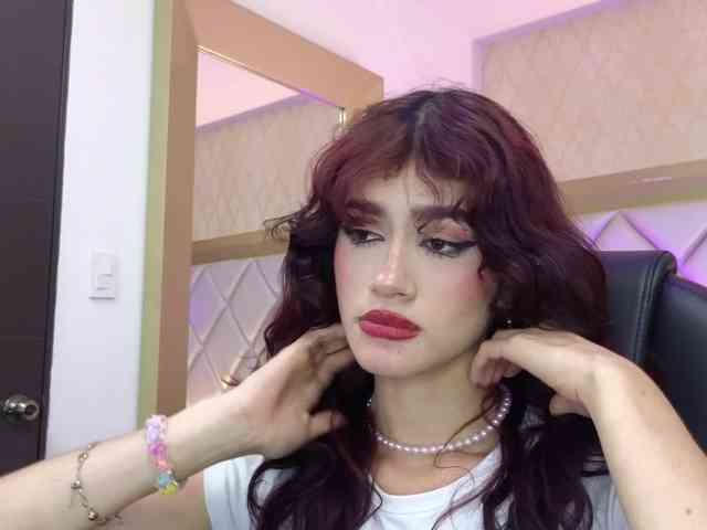 AlissMoon webcam