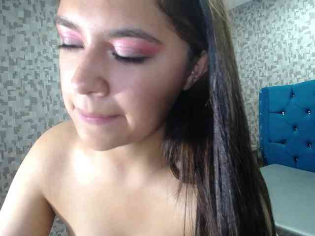 CrisstalPink webcam