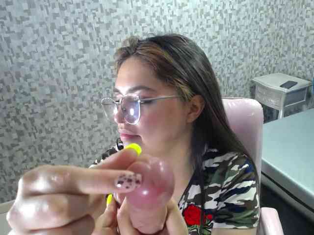 CrisstalPink webcam