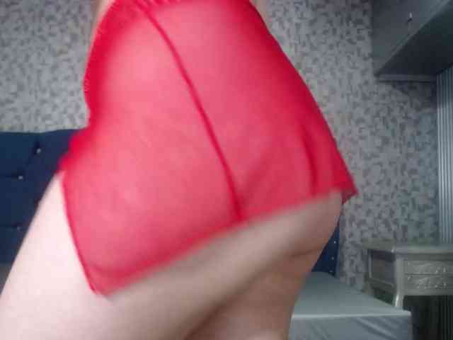 CrisstalPink webcam