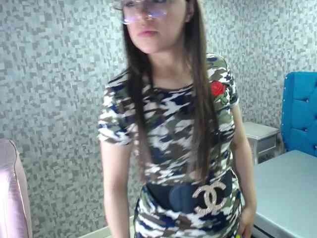CrisstalPink webcam