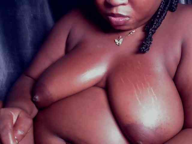 Creamyposh webcam
