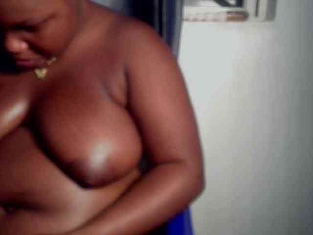Creamyposh webcam