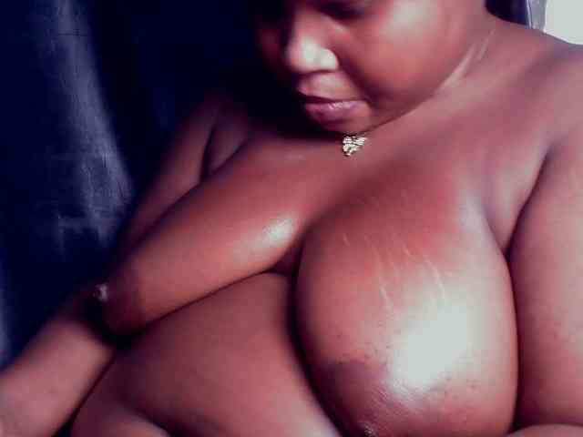 Creamyposh webcam